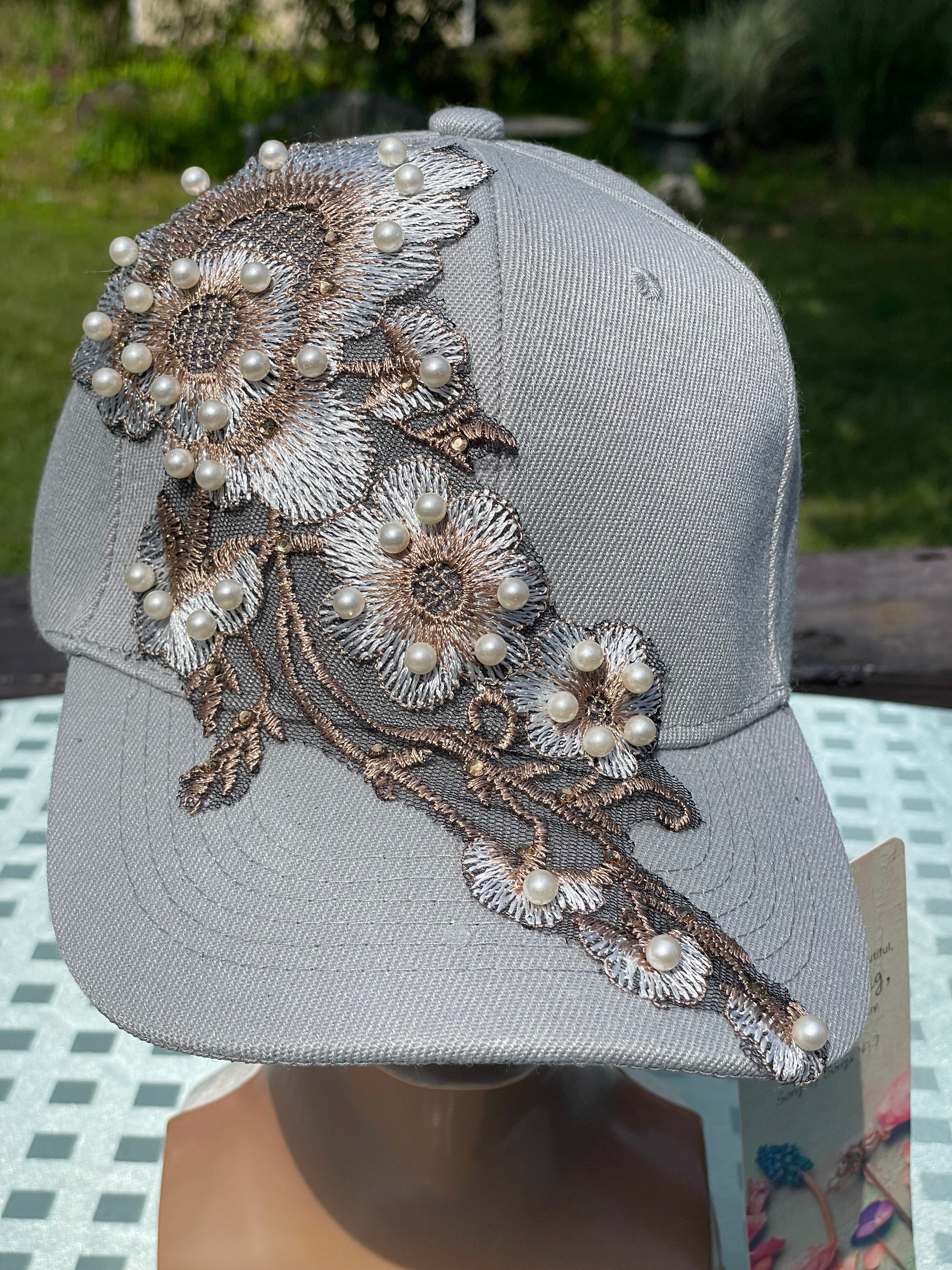 A pearl garden baseball cap